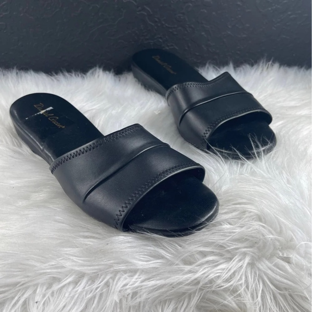 DANIEL GREEN SANDALS S.7